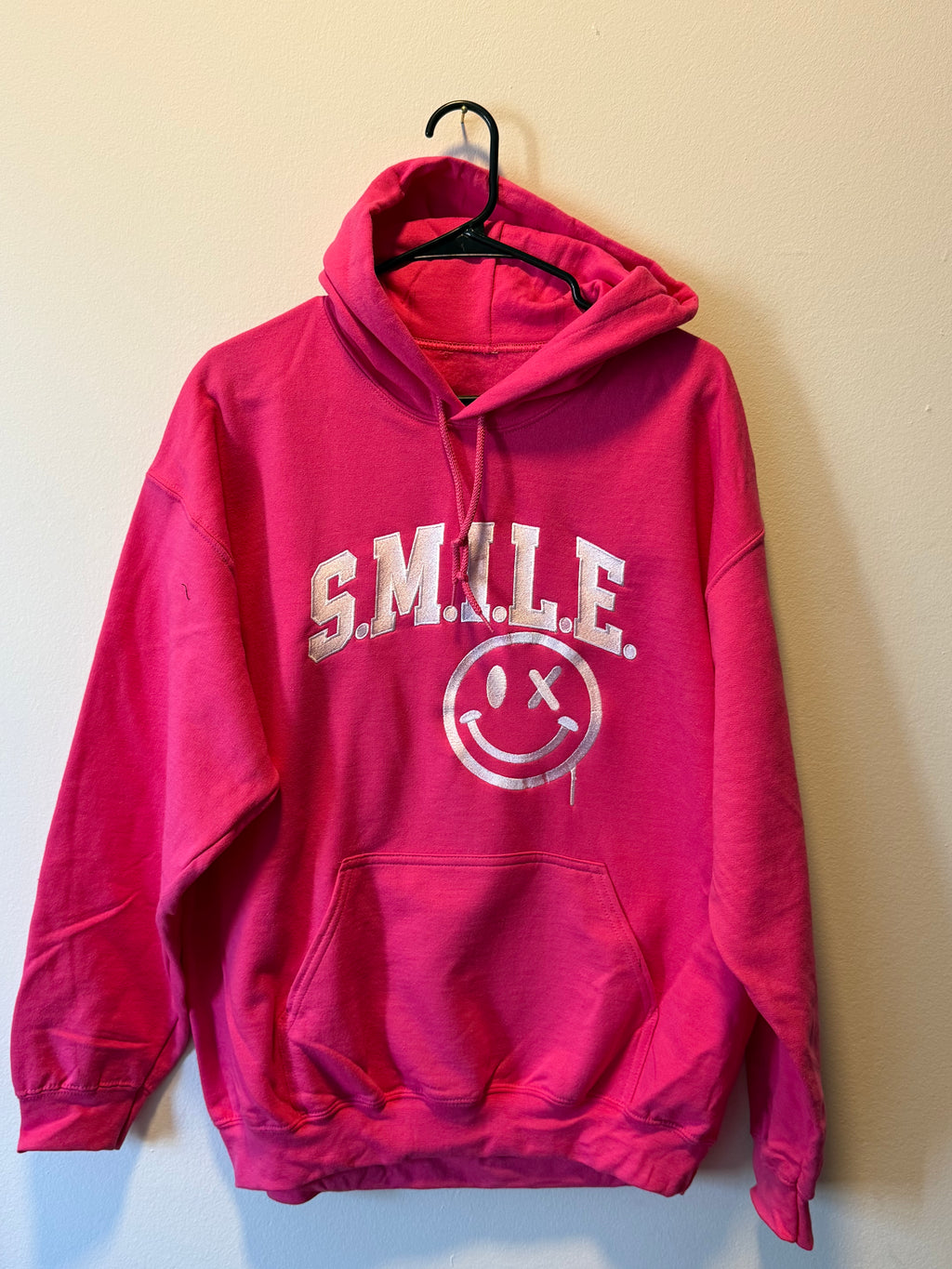 S.M.I.L.E. Big Logo Essential Embroidered Hoodie Pink V-Day