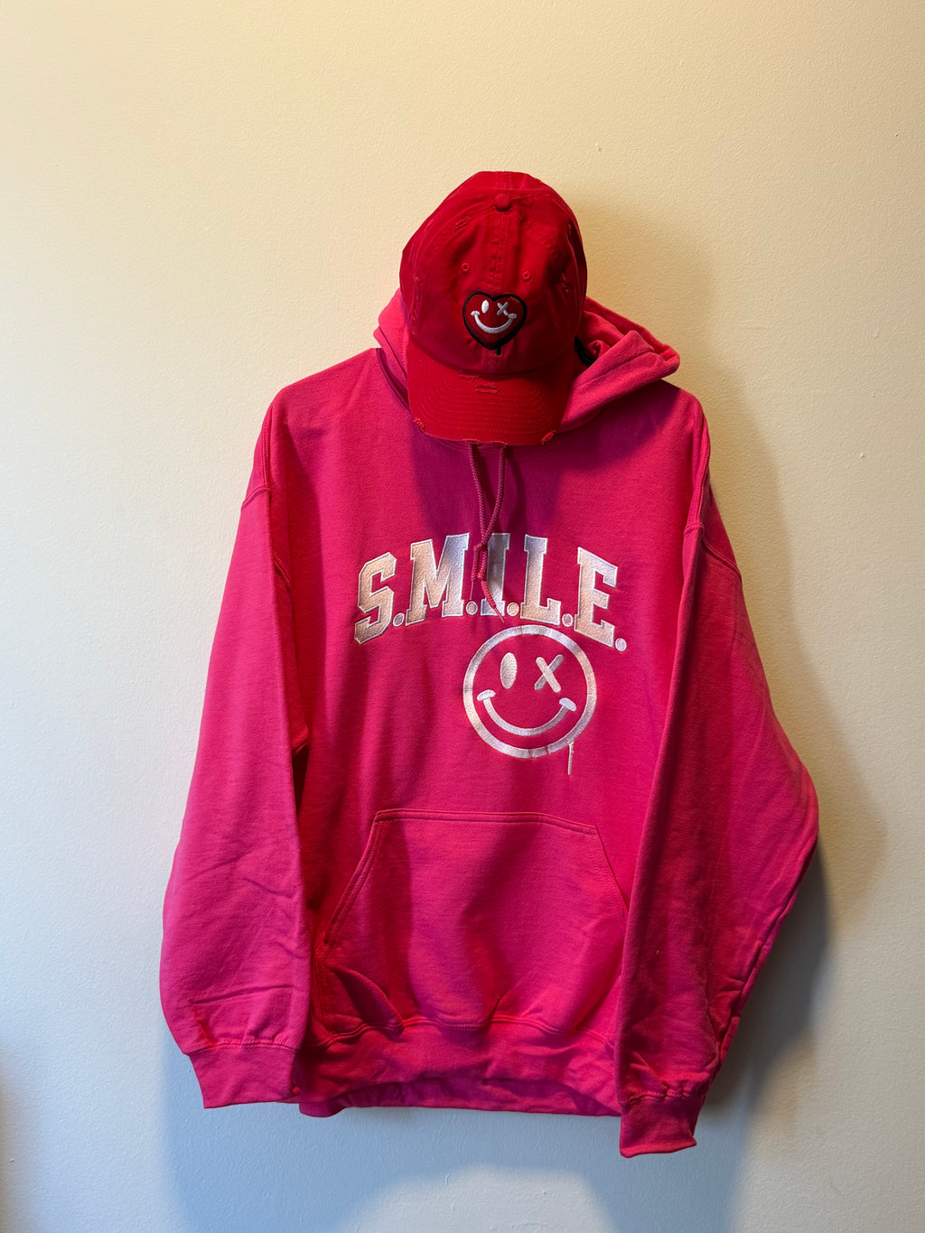 S.M.I.L.E. Big Logo Essential Embroidered Hoodie Pink V-Day